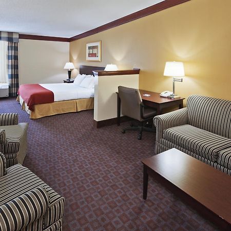 Days Inn & Suites By Wyndham Tahlequah Chambre photo